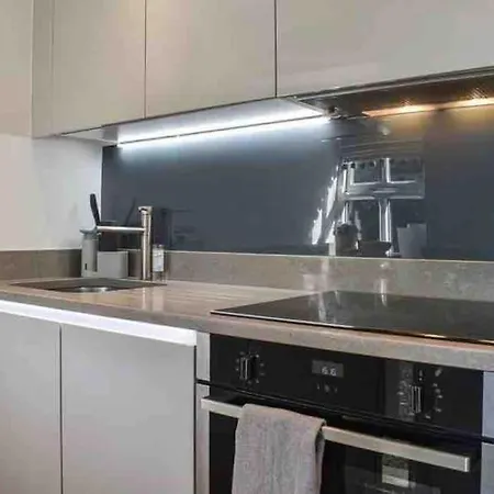 No6, Queens Square * Kirkby Lonsdale