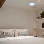 No6, Queens Square * Kirkby Lonsdale