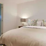 Casa vacanze No6, Queens Square *