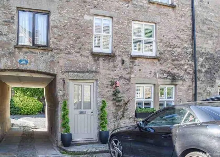 Holiday home No6, Queens Square *