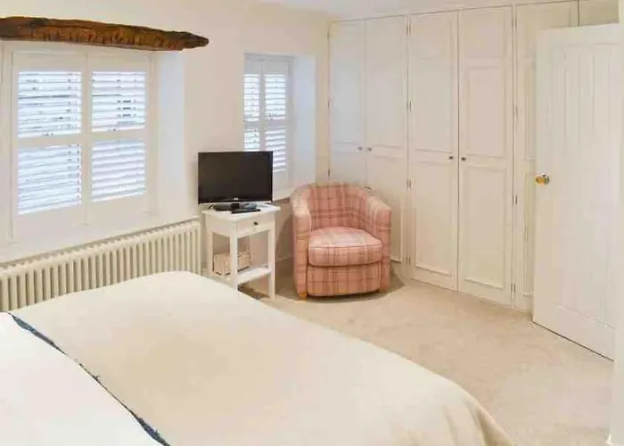 No6, Queens Square Holiday home *