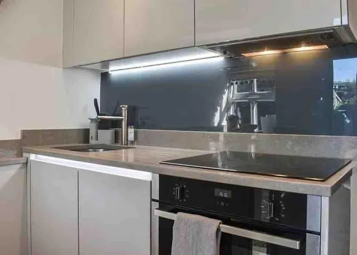 No6, Queens Square * Kirkby Lonsdale