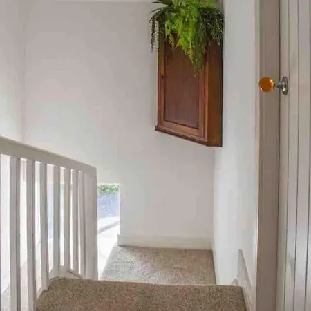 No6, Queens Square Casa vacanze