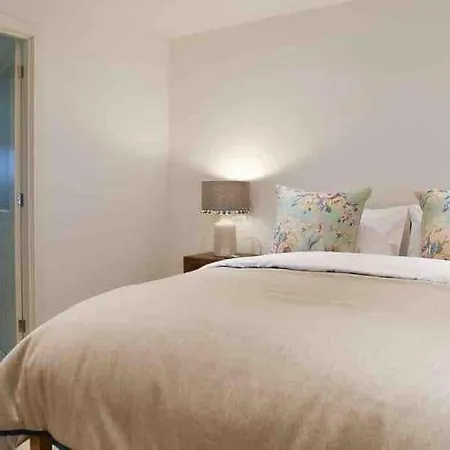 Casa vacanze No6, Queens Square *