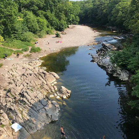 No6, Queens Square *